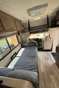 Beautiful 2024 Thor Four Wind 22e