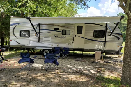 ROOMY 27 FOOT BUNK HOUSE! Delivery roundtrip