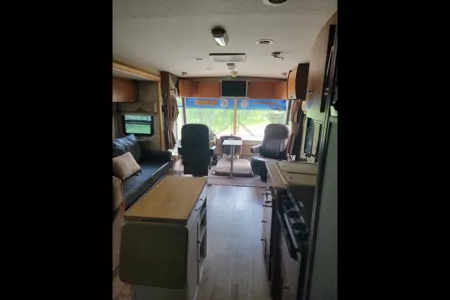 Reno's Winnebago Sightseer 31 Class A