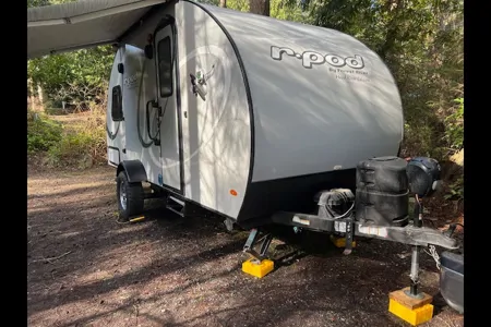 Easy Tow R-Pod for Couples & Families