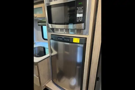 Easy Tow R-Pod for Couples & Families