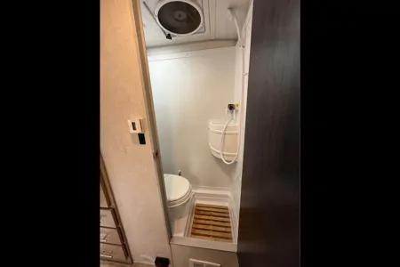 Easy Tow R-Pod for Couples & Families