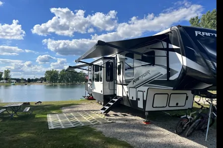 Your next Rv rentals Keystone 415 raptor