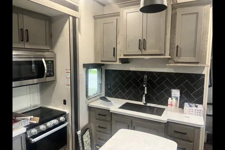 Your next Rv rentals Keystone 415 raptor
