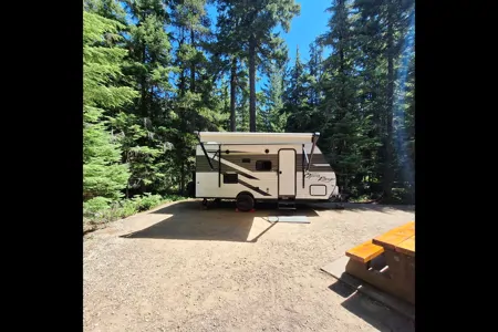 Glacier Trailer & RV Rentals