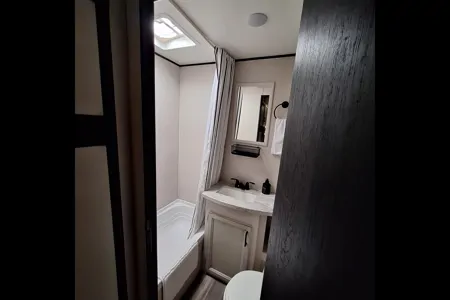 Glacier Trailer & RV Rentals