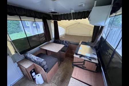 Nick's Rugged Pop Up Camper Great For Families