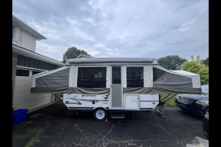 Nick's Rugged Pop Up Camper Great For Families