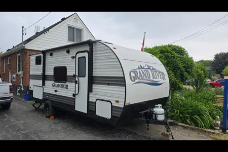 Andmel's Grand River 22MB Travel Trailer
