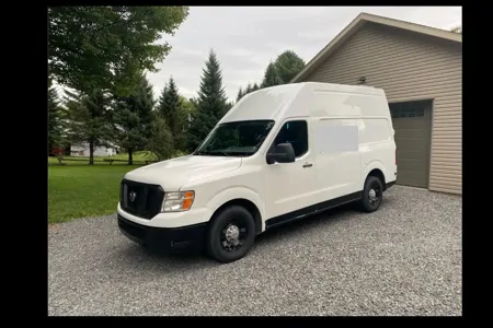 Marc André Nissan NV2500 Campervan