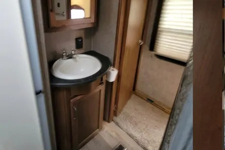 Ryan's Toy Hauler 10' Garage