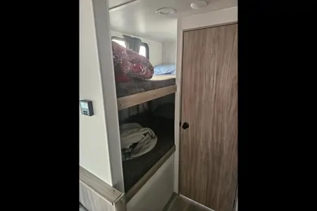 Troy's Winnebago 26bh access Travel Trailer