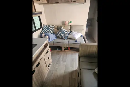 Troy's Winnebago 26bh access Travel Trailer