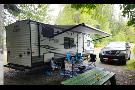 Mary's Forest River Salme cruise light Travel Trailer