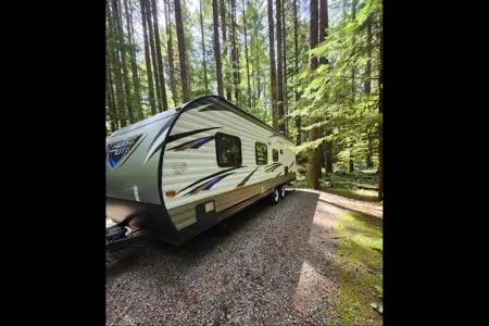 Mary's Forest River Salme cruise light Travel Trailer