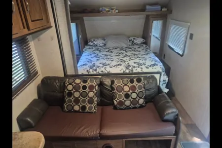 Mary's Forest River Salme cruise light Travel Trailer
