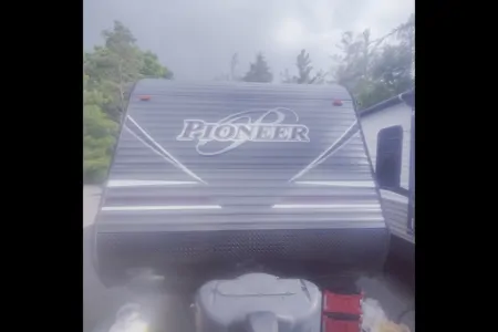 Michael's Heartland Pioneer 27 Travel Trailer