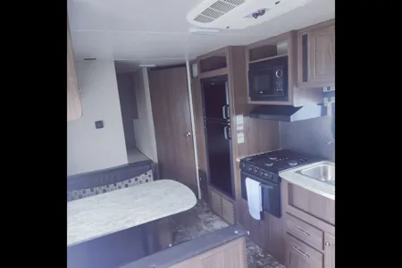 Michael's Heartland Pioneer 27 Travel Trailer