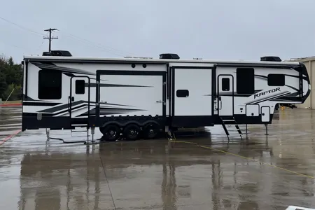 Michael's Keystone Raptor Fifth Wheel