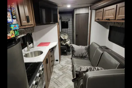 Coaster Seeker Forest River Sunseeker Class C