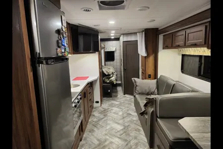 Coaster Seeker Forest River Sunseeker Class C