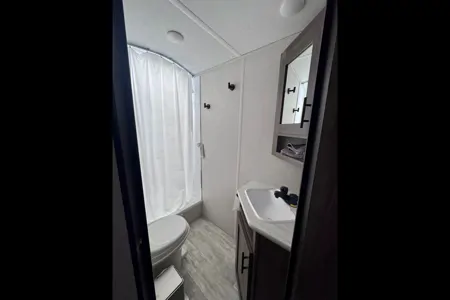 Prime Time Advenger 27DBS Travel Trailer