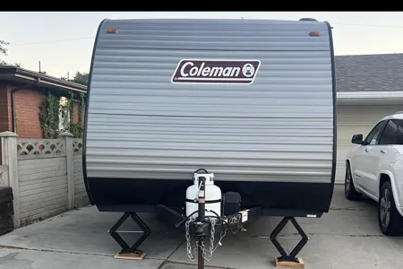 Clover the Coleman Lantern 17B