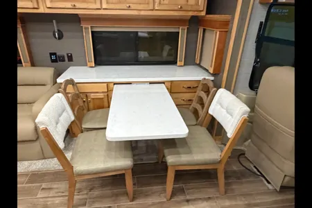 Christopher's Tiffin Motorhomes Allegro red 360 38ka Class A