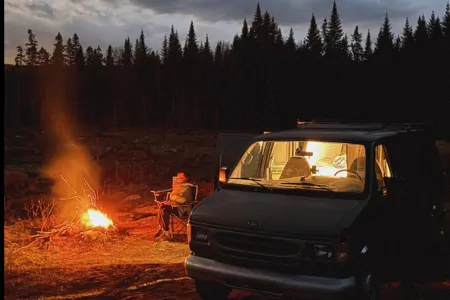 Camper van Ford E-150 🇨🇦