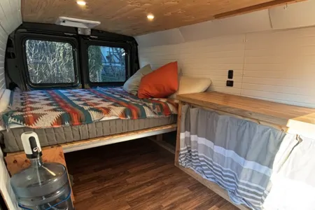 Camper van Ford E-150 🇨🇦