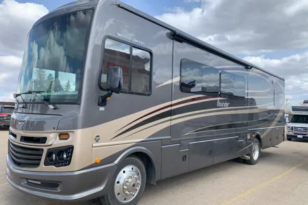 Goody's RV - Beautiful Fleetwood Bounder
