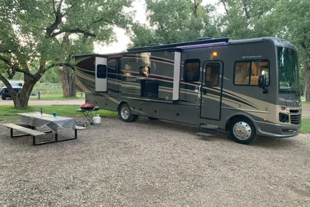 Goody's RV - Beautiful Fleetwood Bounder