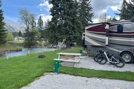 Goody's RV - Beautiful Fleetwood Bounder
