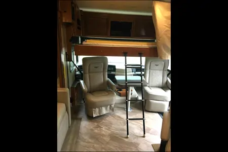 Goody's RV - Beautiful Fleetwood Bounder