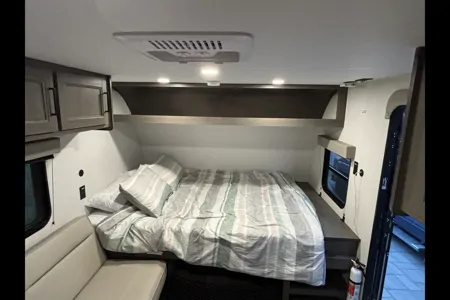 Grand Design Transcend 151BH Travel Trailer
