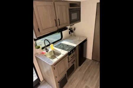 Grand Design Transcend 151BH Travel Trailer