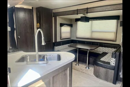 Ashley's Dutchmen Kodiak Travel Trailer