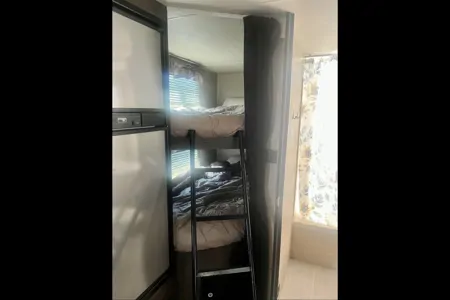 Ashley's Dutchmen Kodiak Travel Trailer