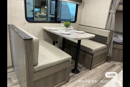 Grand Travel Trailer