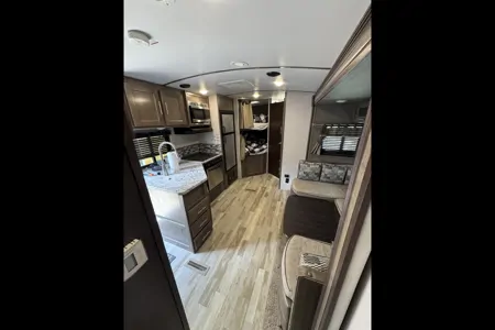 Forest River Surveyor 245BHS