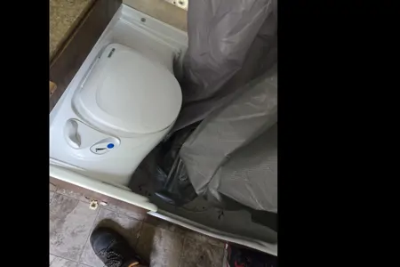 Robyn's Flagstaff T12 Travel Trailer