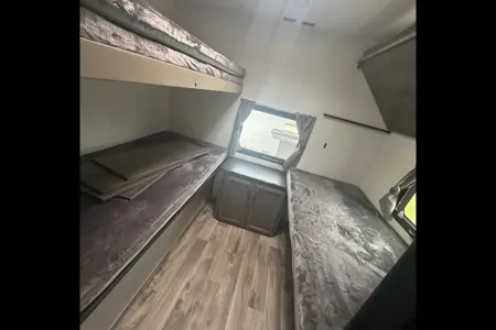Troy & Kaila’s Venture RV SPORTTREK Travel Trailer