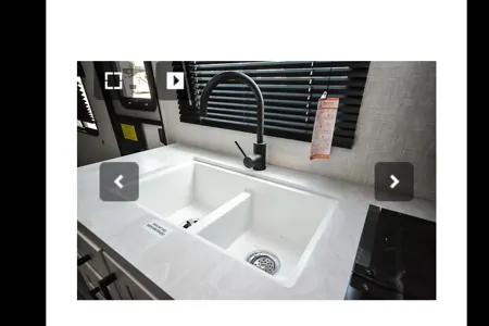 Diane's Jayco Jayco Flight SLX210QB Travel Trailer