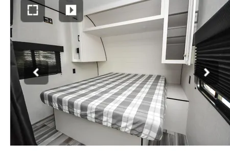 Diane's Jayco Jayco Flight SLX210QB Travel Trailer