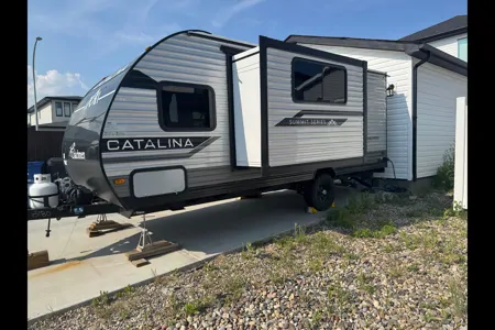 Kyle's Coachmen Catalina Travel Trailer
