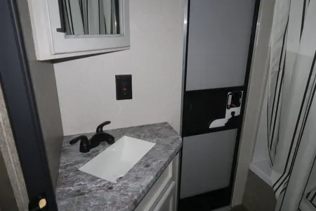 Eric's Highland Ridge RV Open Range 27BHS Travel Trailer