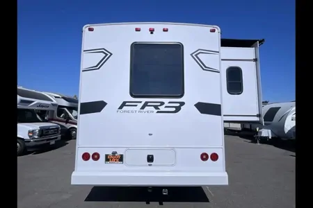 2024 FR3 30DS Luxury Class A | Easy to Drive | Sleeps 6 | Like New