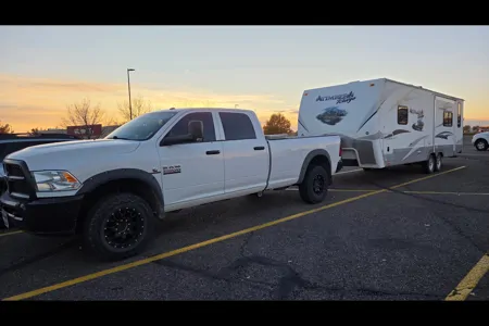 Otoniel's Timber Ridge RV