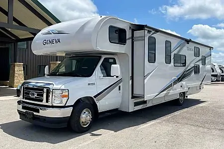 WiFi - LUXURIOUS - Sleeps 7 - Fits in State Parks (2)