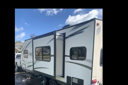 IGO PRO. Cloud series Evergreen C193BH Travel Trailer